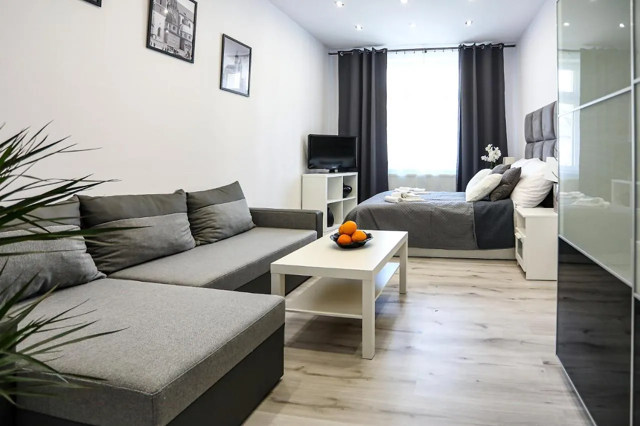 Cracow By Night Apartments Краков