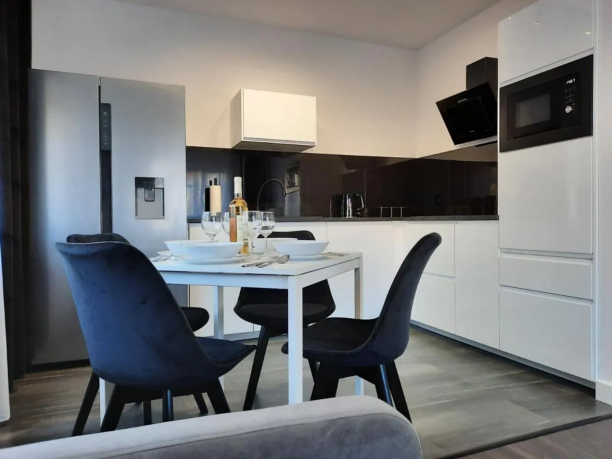 Cracow By Night Apartments Cracovia